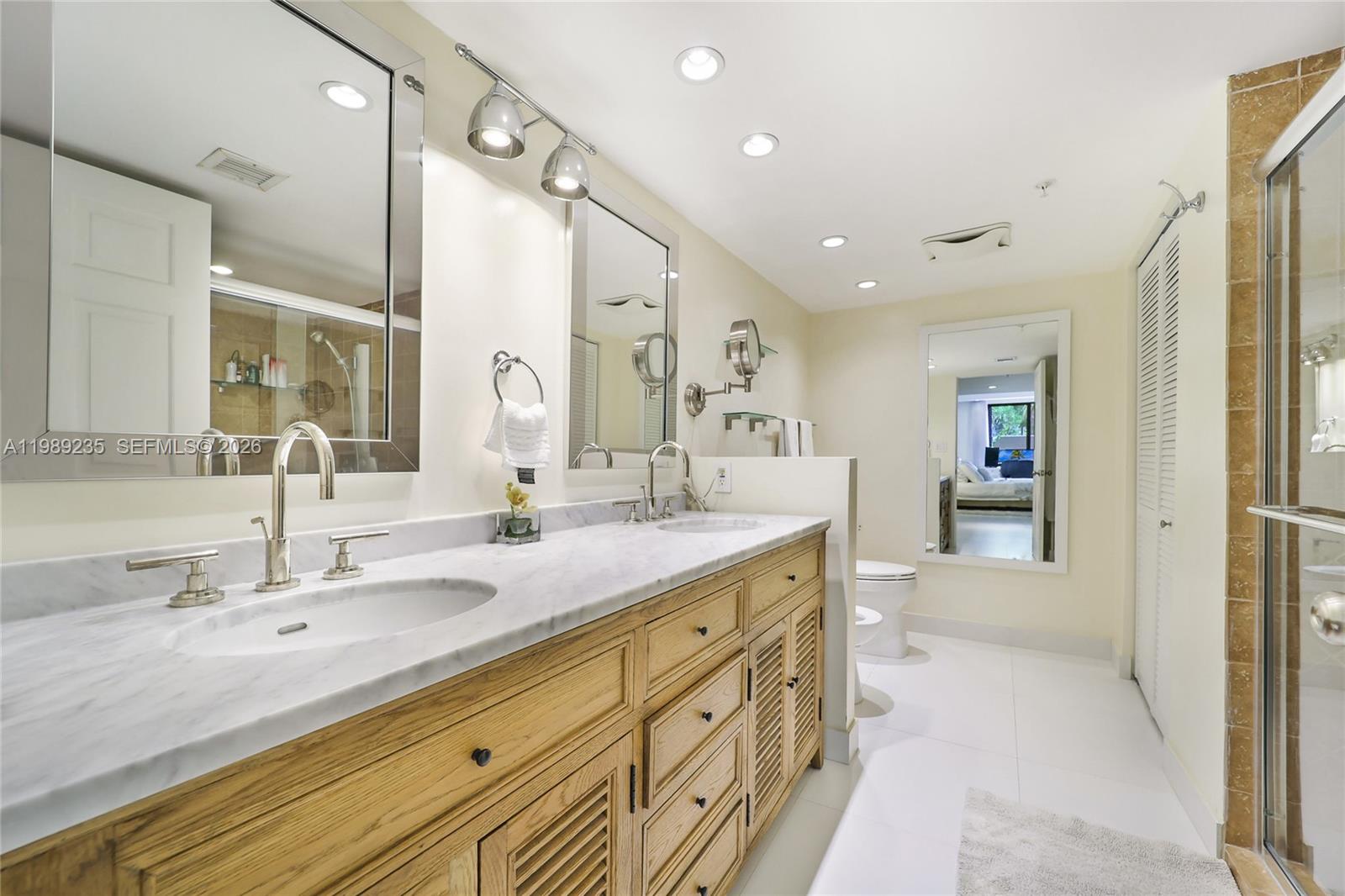 251 Crandon Blvd #136, Key Biscayne FL 33149