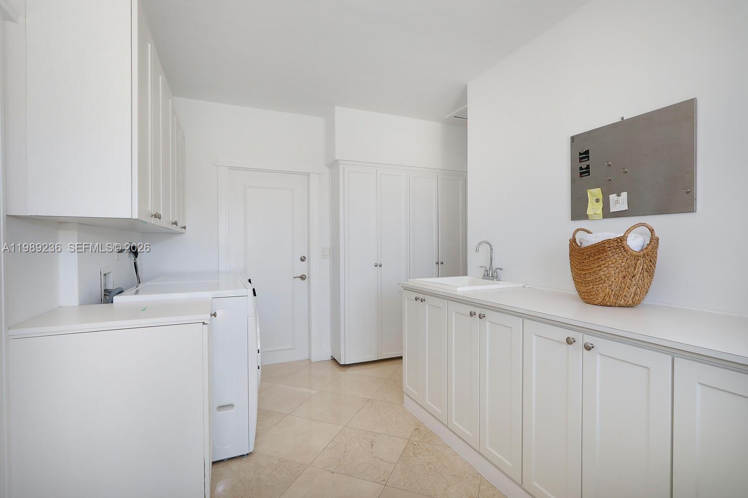 3425 Alhambra Cir, Coral Gables FL 33134