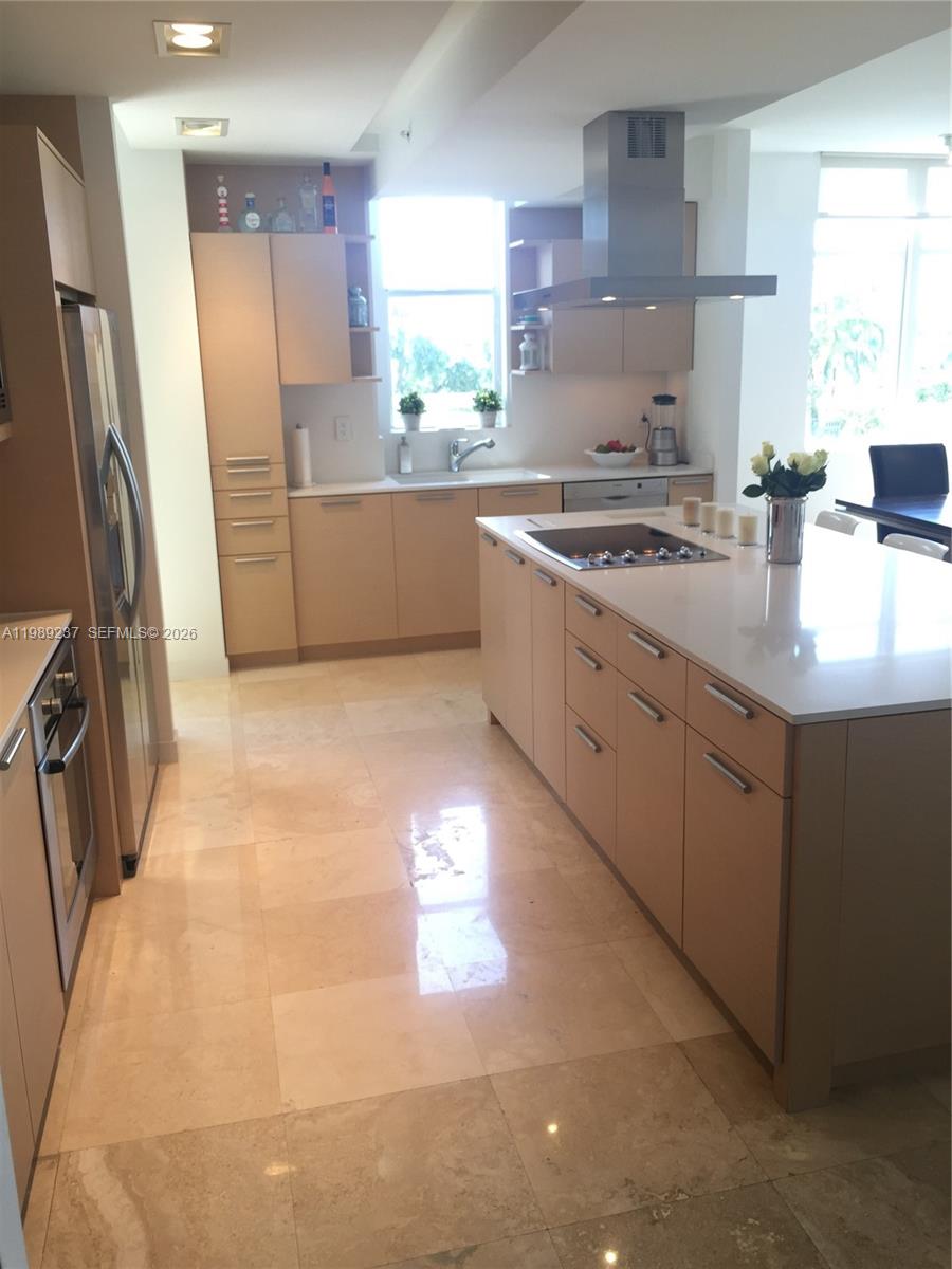 1 Century Ln #301, Miami Beach FL 33139