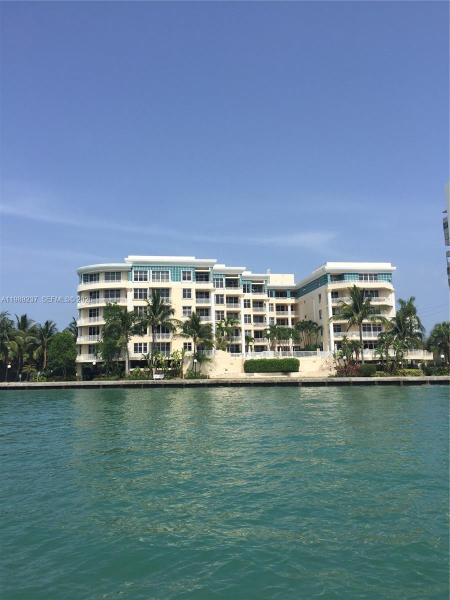1 Century Ln #301, Miami Beach FL 33139