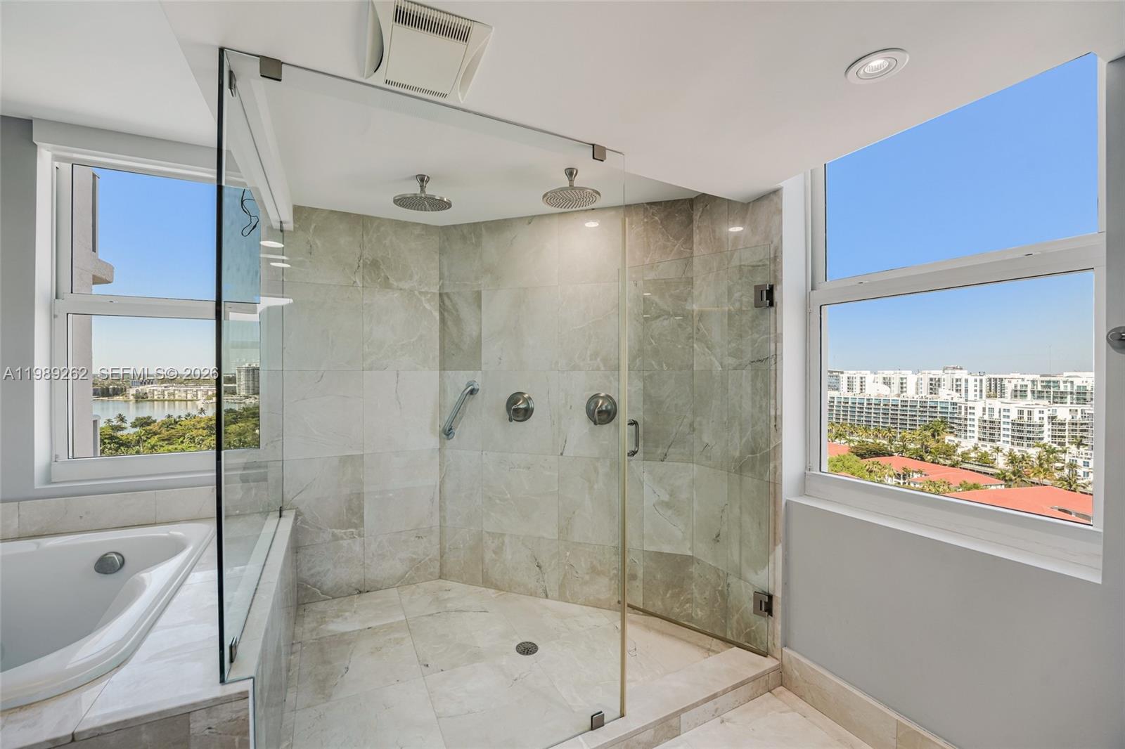 3301 NE 183rd St #1601, Aventura FL 33160