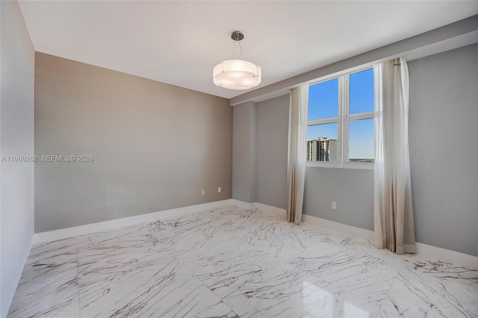 3301 NE 183rd St #1601, Aventura FL 33160