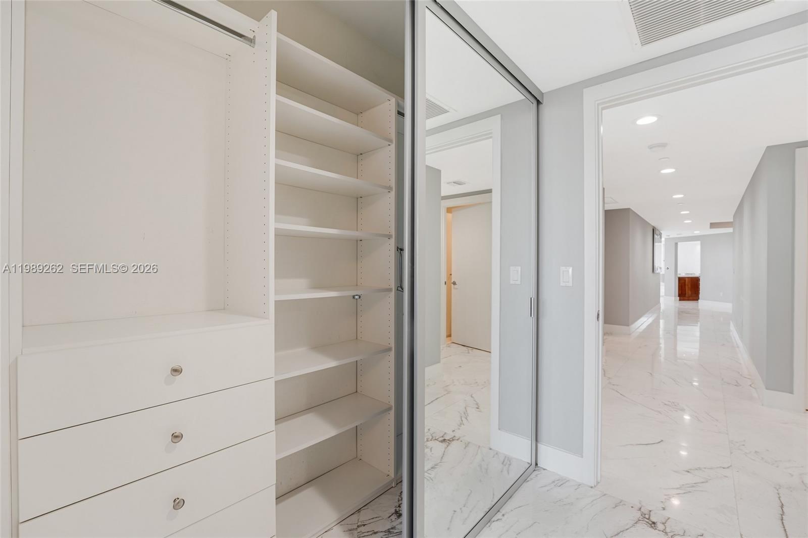 3301 NE 183rd St #1601, Aventura FL 33160