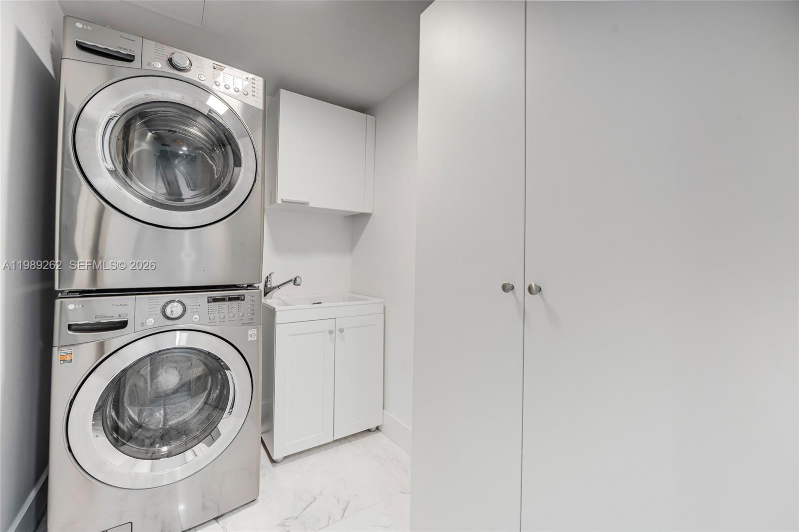 3301 NE 183rd St #1601, Aventura FL 33160