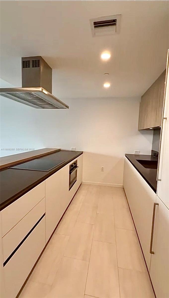 1000 brickell plz #2008, Miami FL 33131