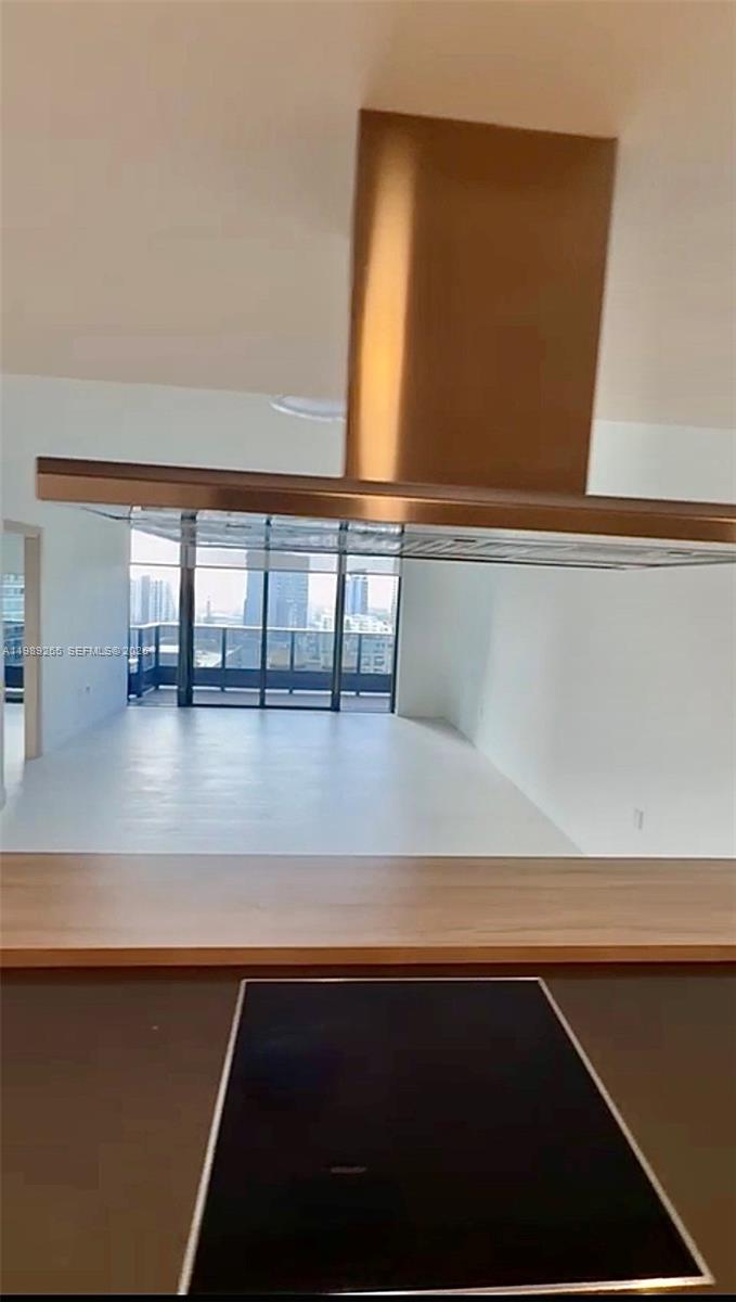 1000 brickell plz #2008, Miami FL 33131