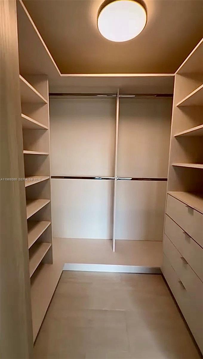 1000 brickell plz #2008, Miami FL 33131