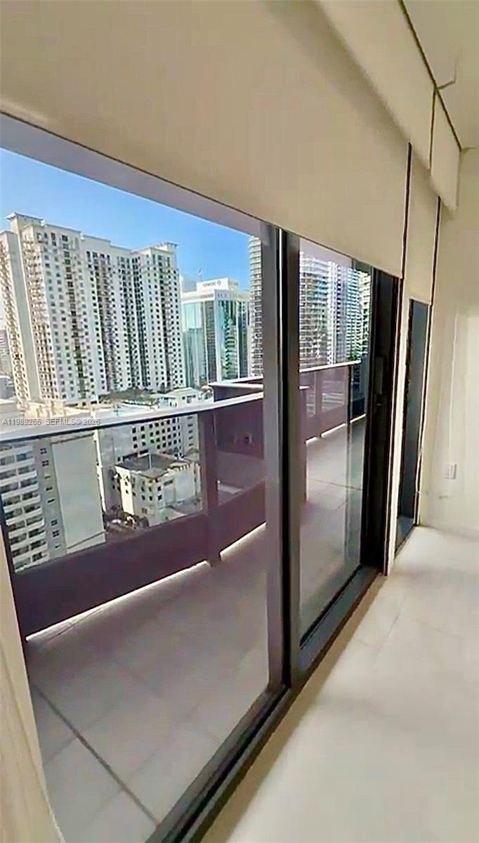1000 brickell plz #2008, Miami FL 33131