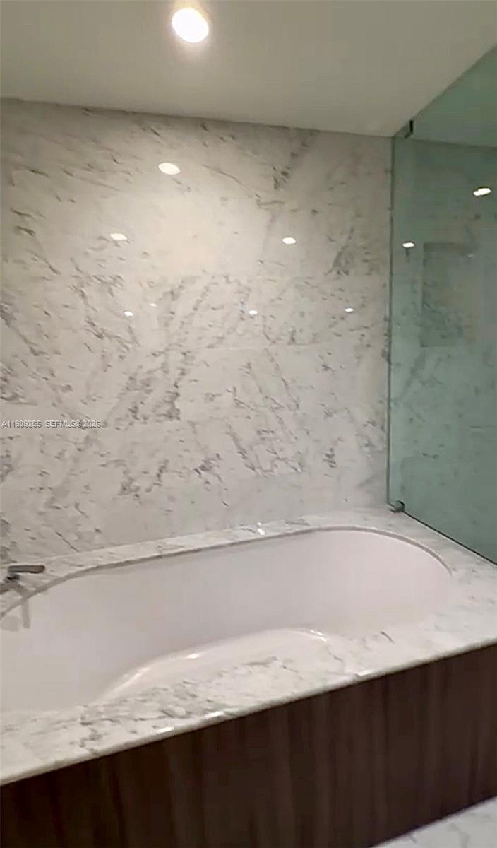 1000 brickell plz #2008, Miami FL 33131