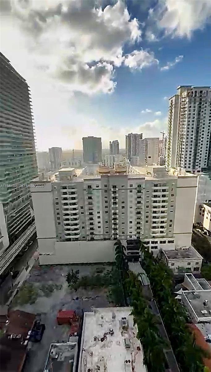 1000 brickell plz #2008, Miami FL 33131