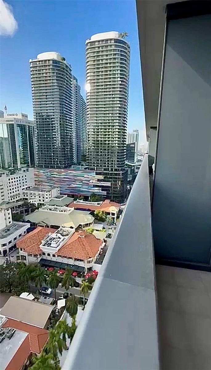 1000 brickell plz #2008, Miami FL 33131