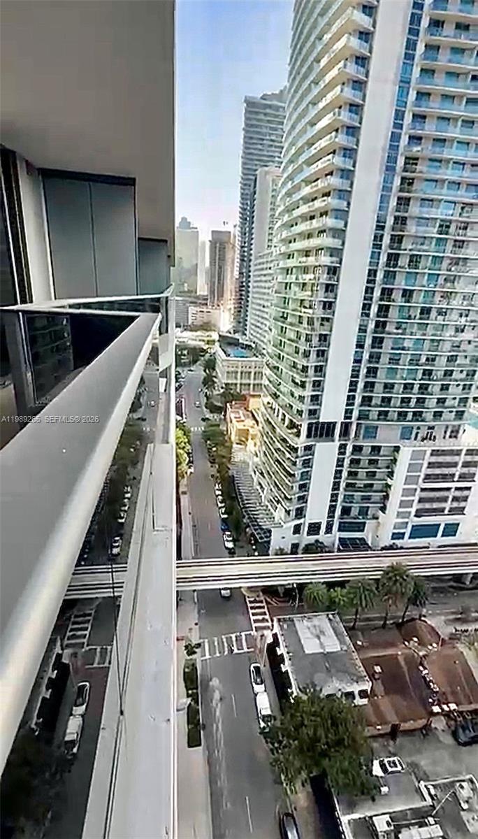1000 brickell plz #2008, Miami FL 33131