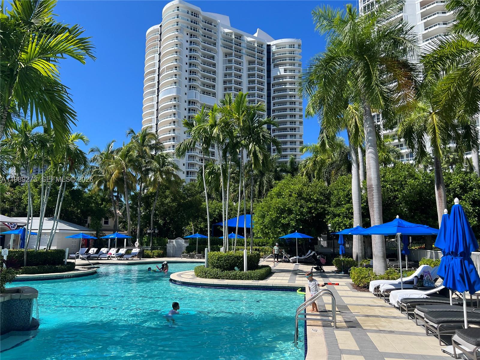 21050 Point Pl #702, Aventura FL 33180