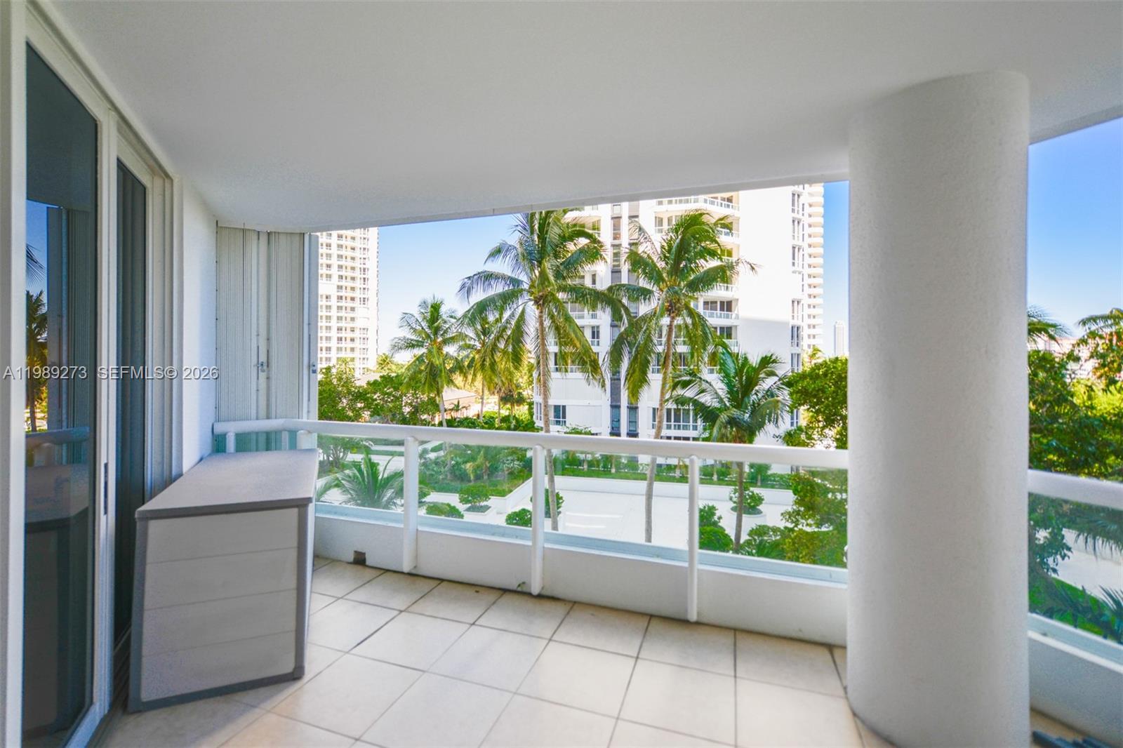 21050 Point Pl #702, Aventura FL 33180