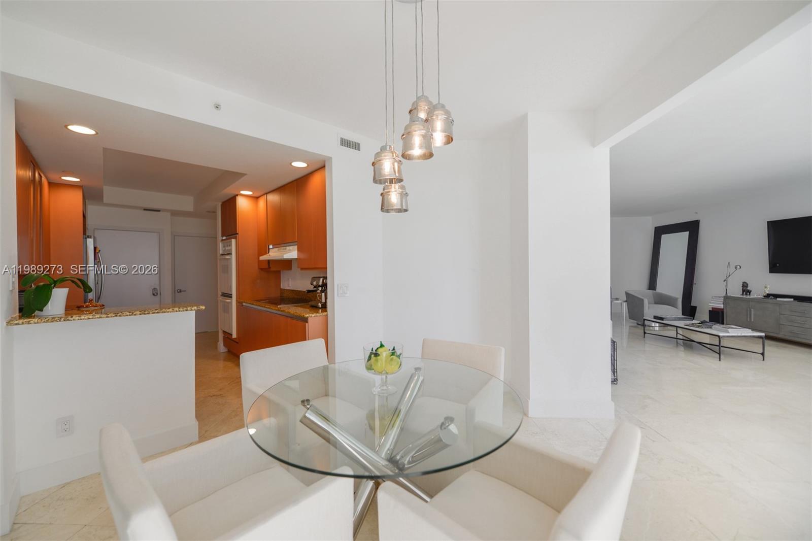 21050 Point Pl #702, Aventura FL 33180