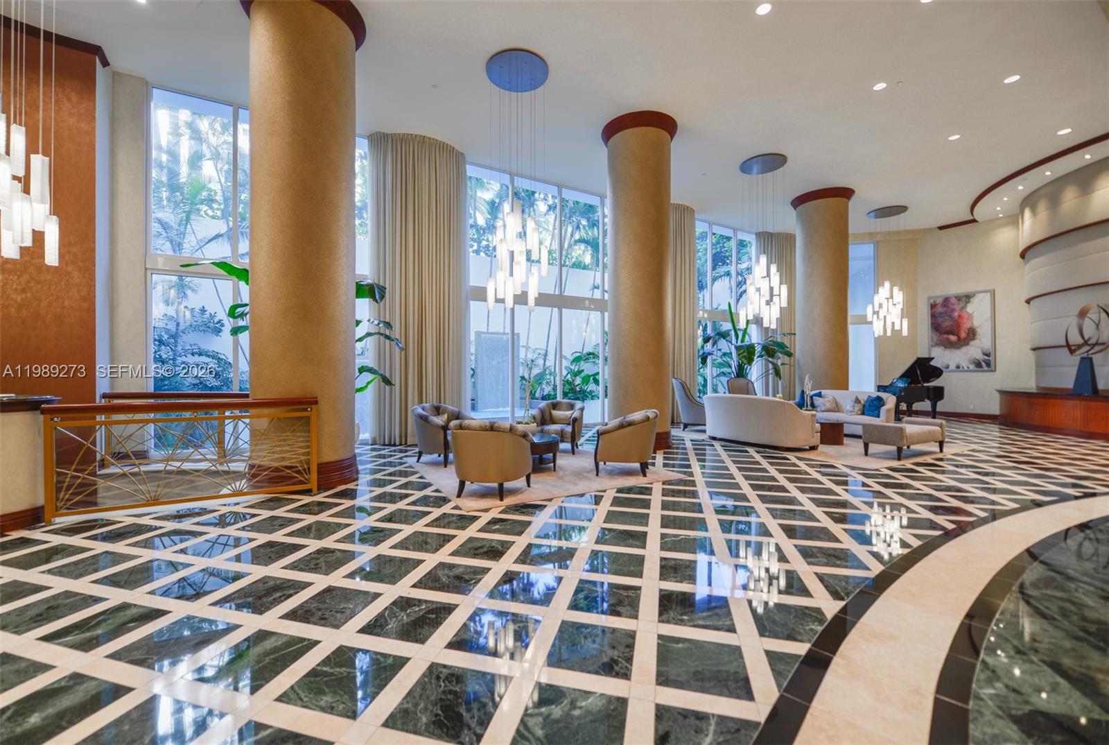 21050 Point Pl #702, Aventura FL 33180