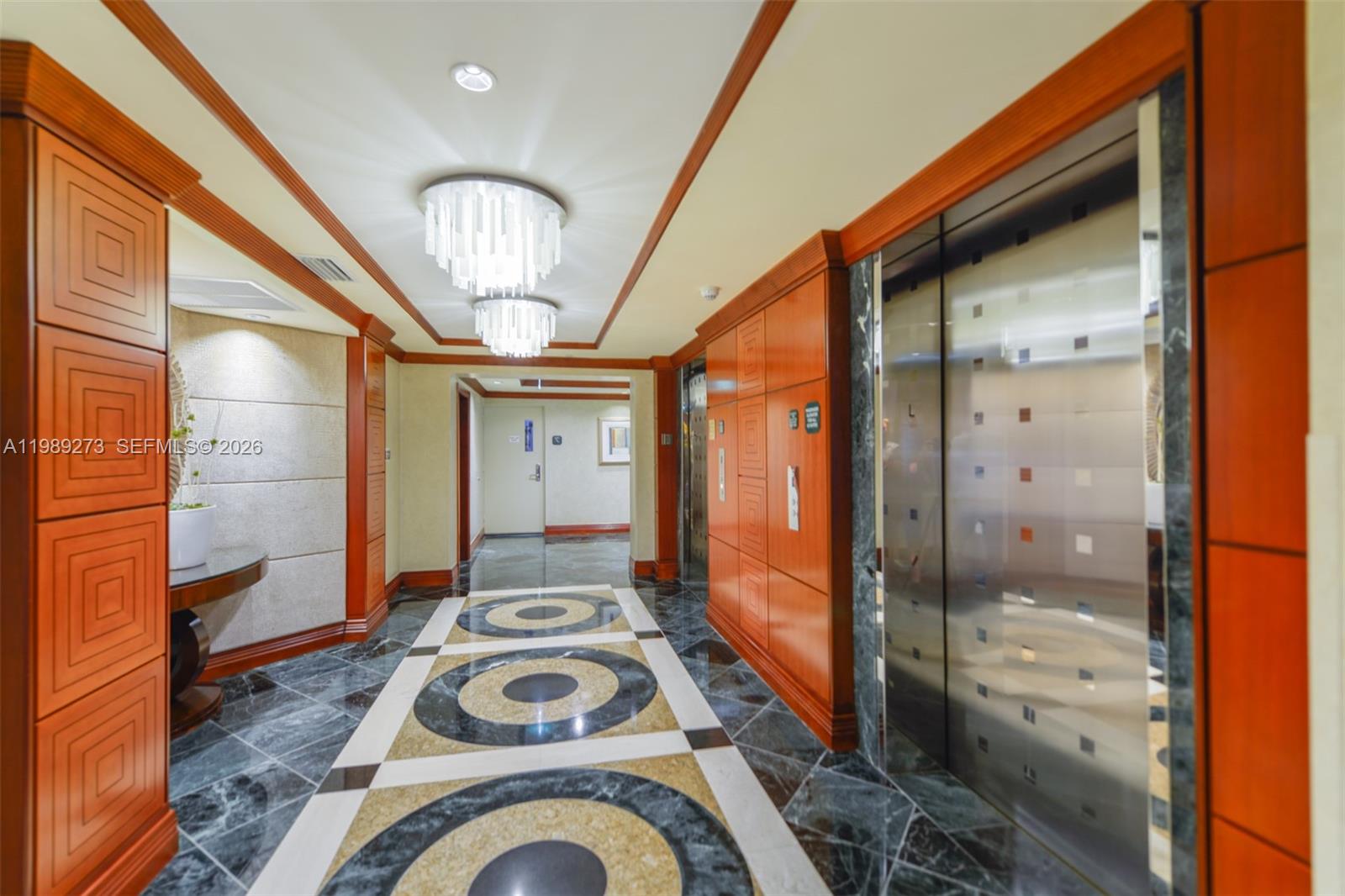 21050 Point Pl #702, Aventura FL 33180