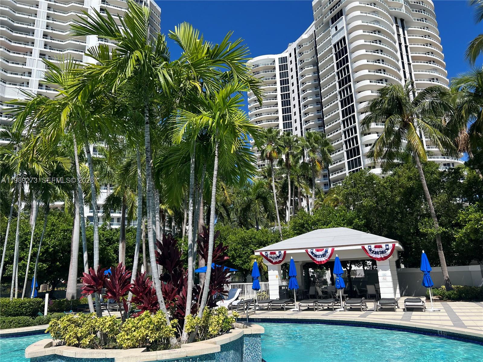 21050 Point Pl #702, Aventura FL 33180