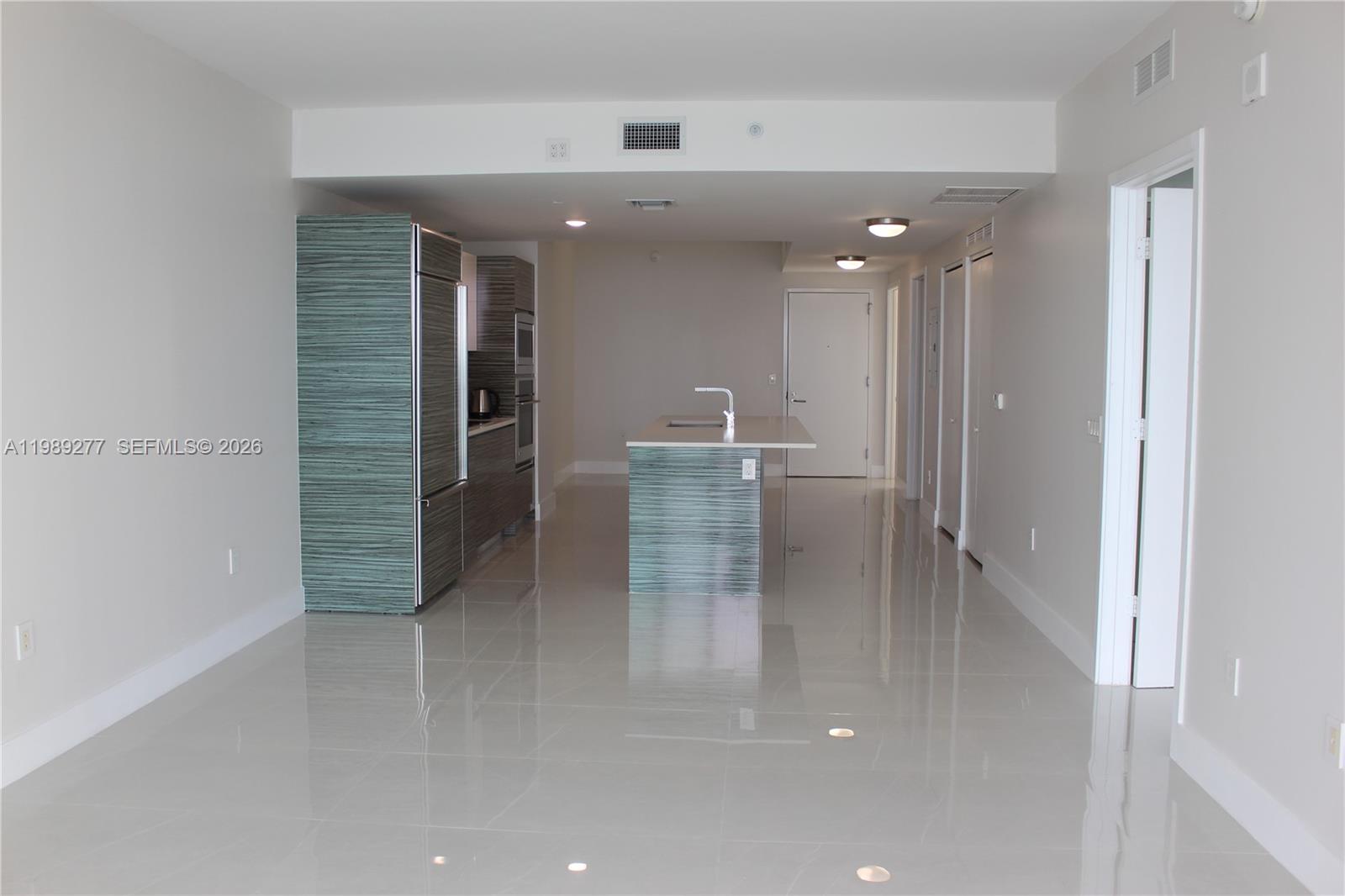 460 NE 28th St #2705, Miami FL 33137