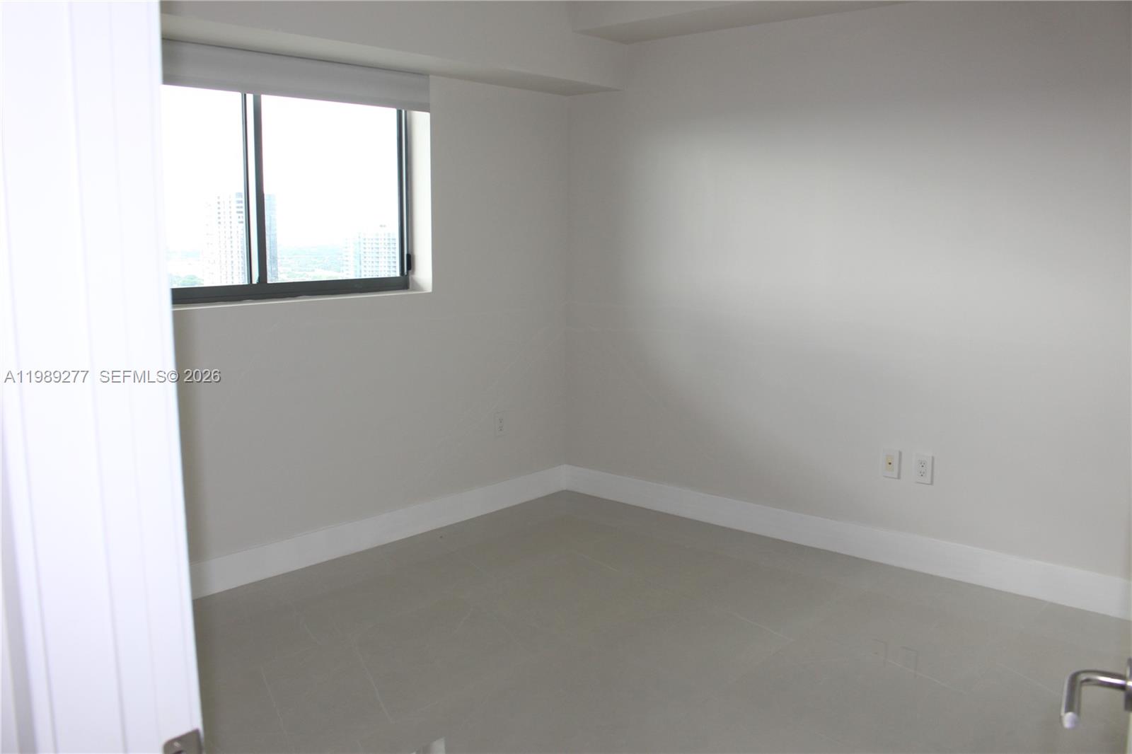 460 NE 28th St #2705, Miami FL 33137
