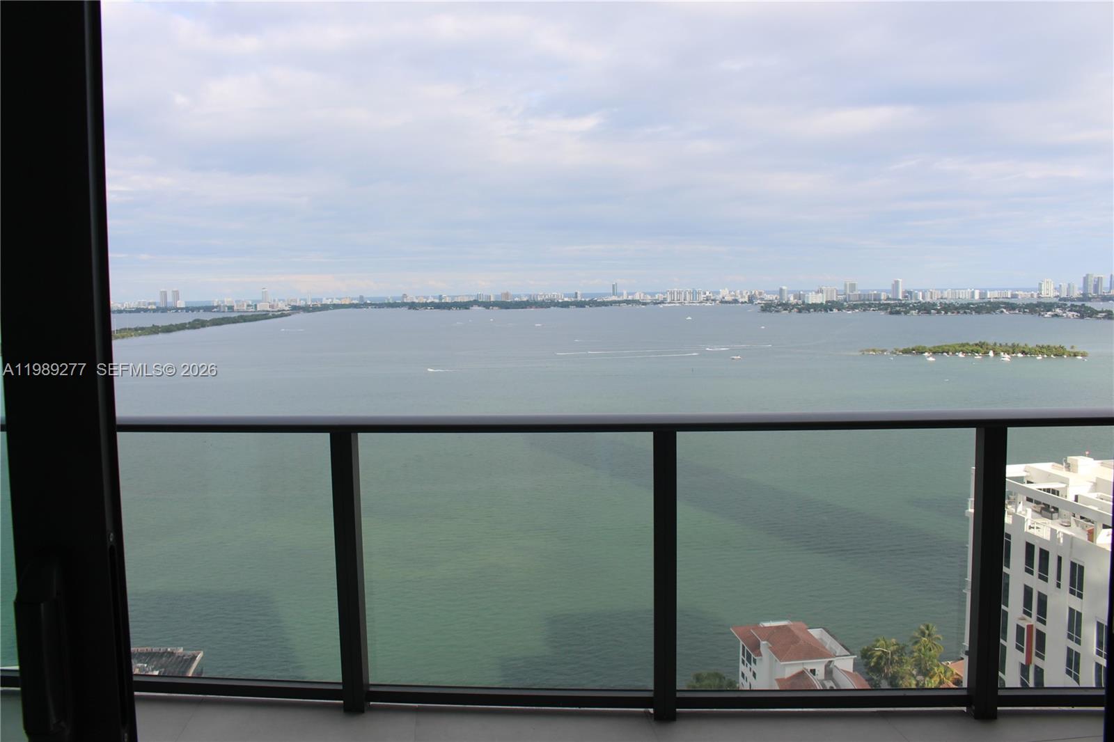 460 NE 28th St #2705, Miami FL 33137