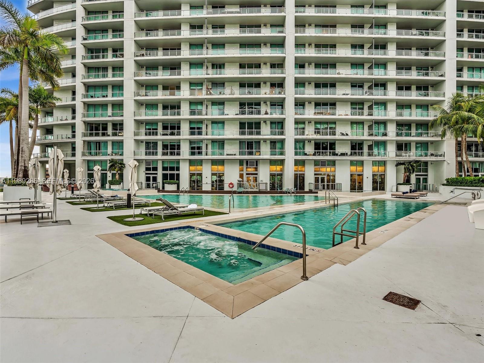 90 SW 3rd St #2013, Miami FL 33130