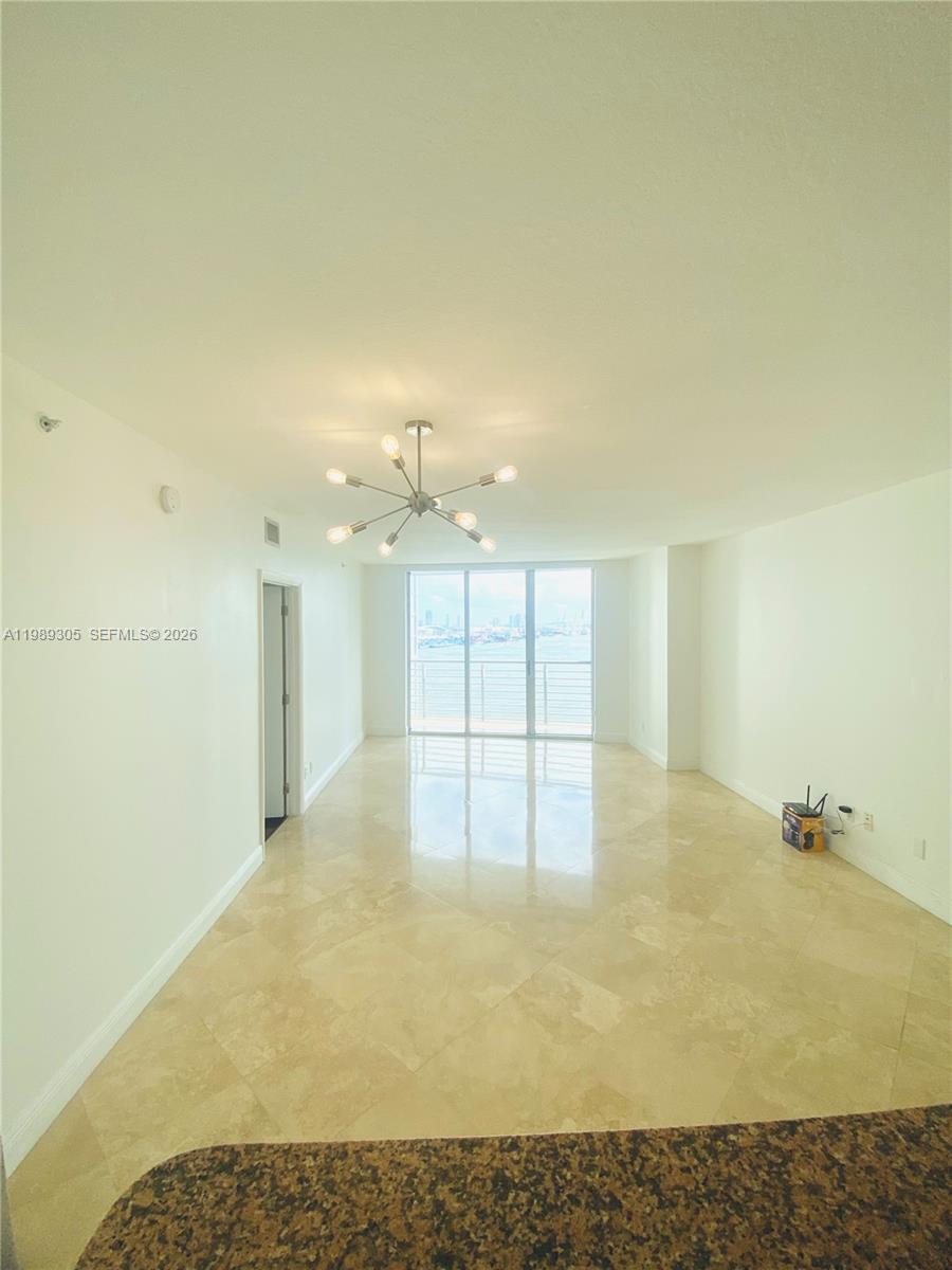 325 S Biscayne Blvd #2126, Miami FL 33131