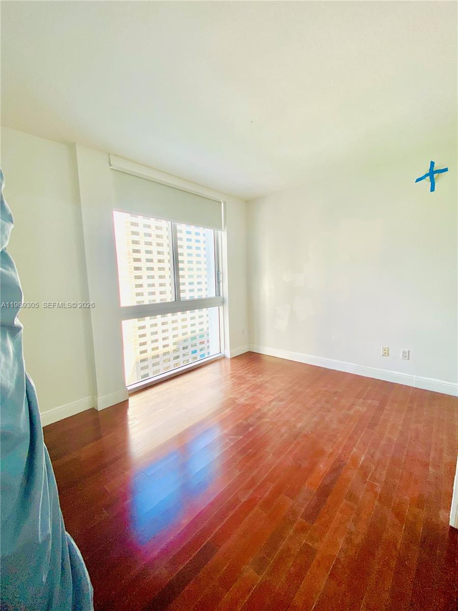 325 S Biscayne Blvd #2126, Miami FL 33131