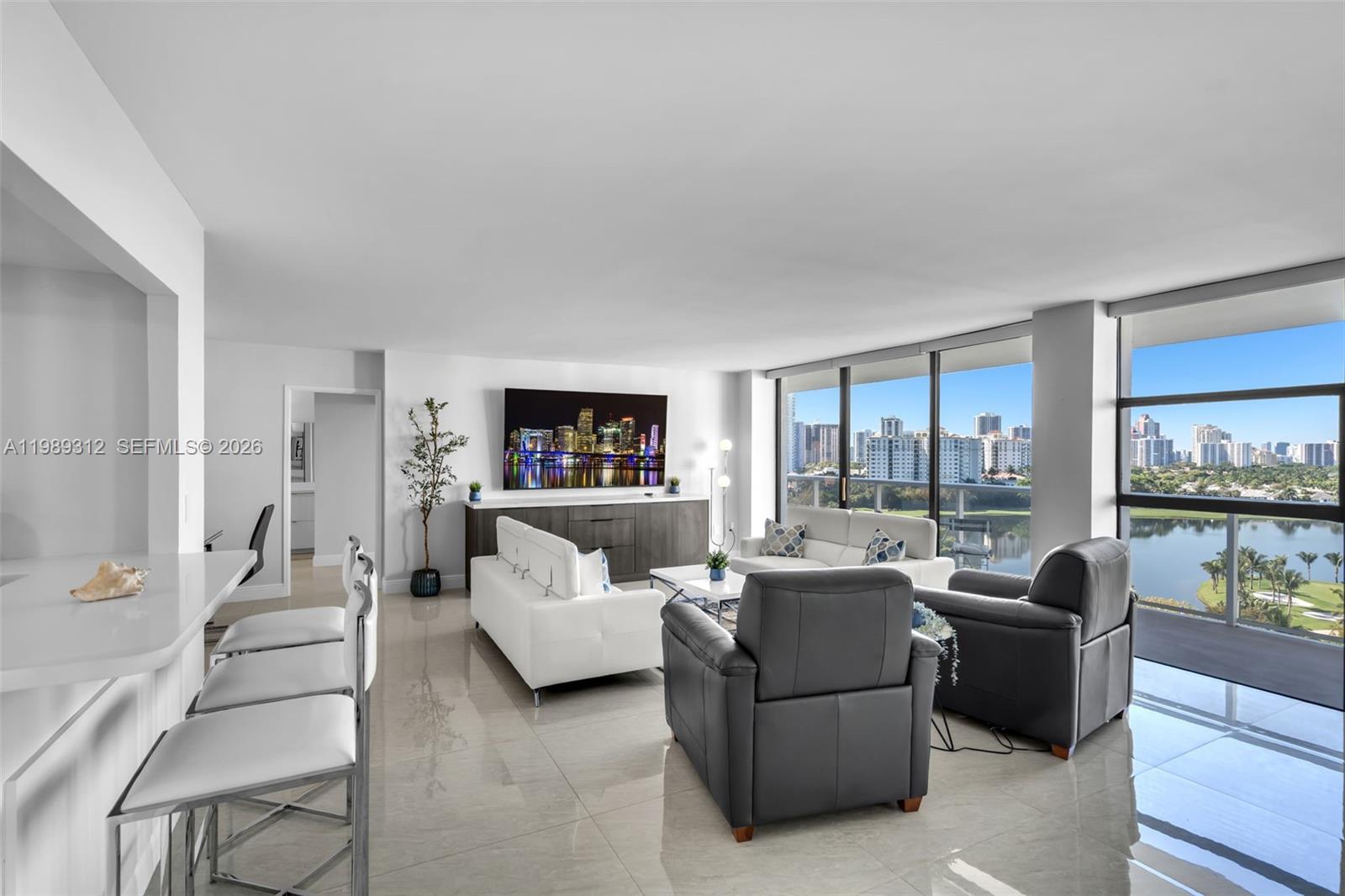 3731 N Country Club Dr #1427, Aventura FL 33180