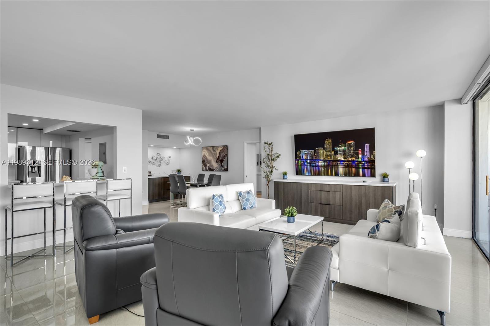 3731 N Country Club Dr #1427, Aventura FL 33180