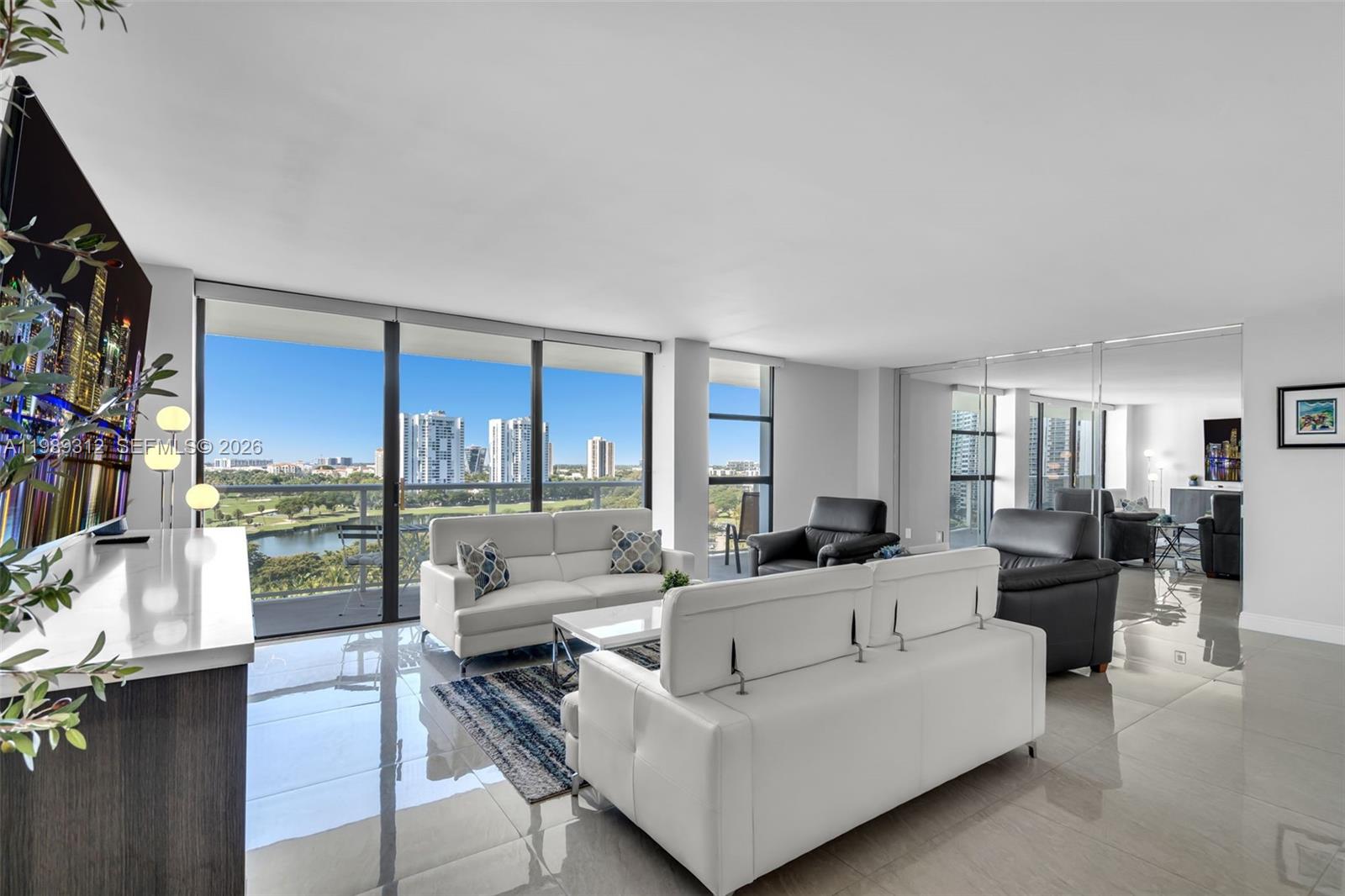 3731 N Country Club Dr #1427, Aventura FL 33180