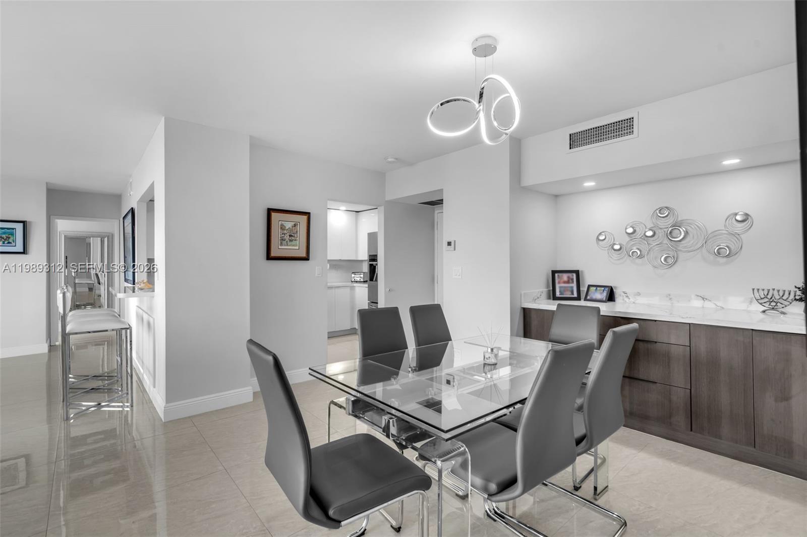 3731 N Country Club Dr #1427, Aventura FL 33180