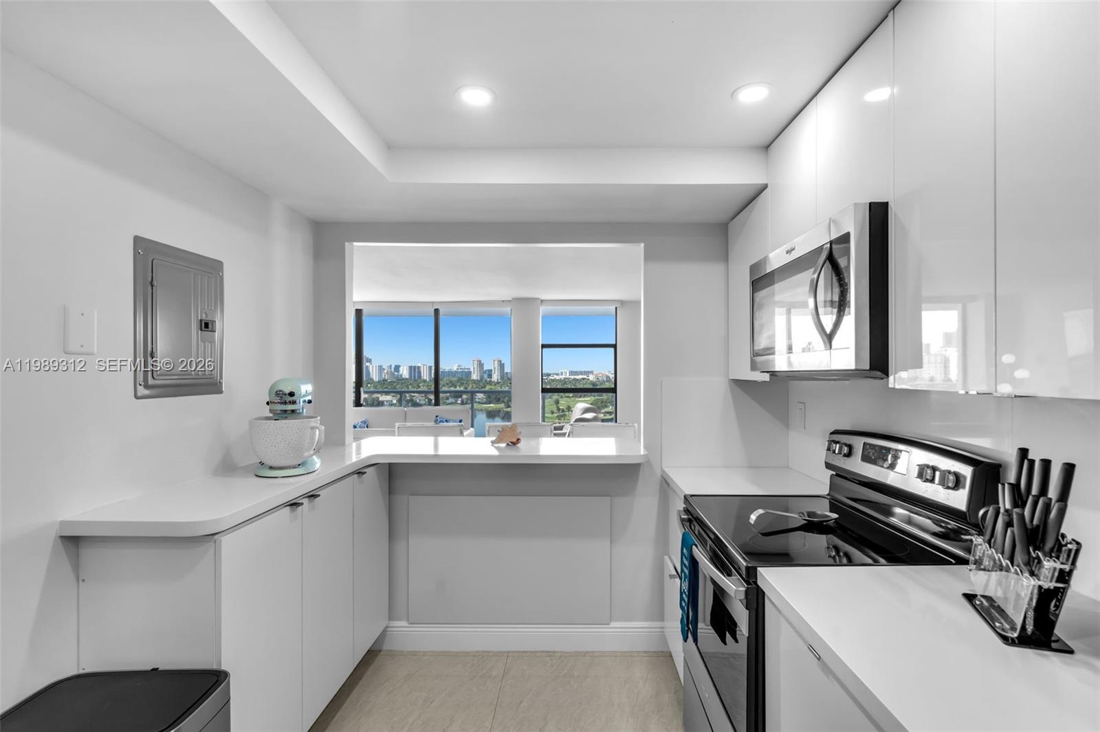 3731 N Country Club Dr #1427, Aventura FL 33180