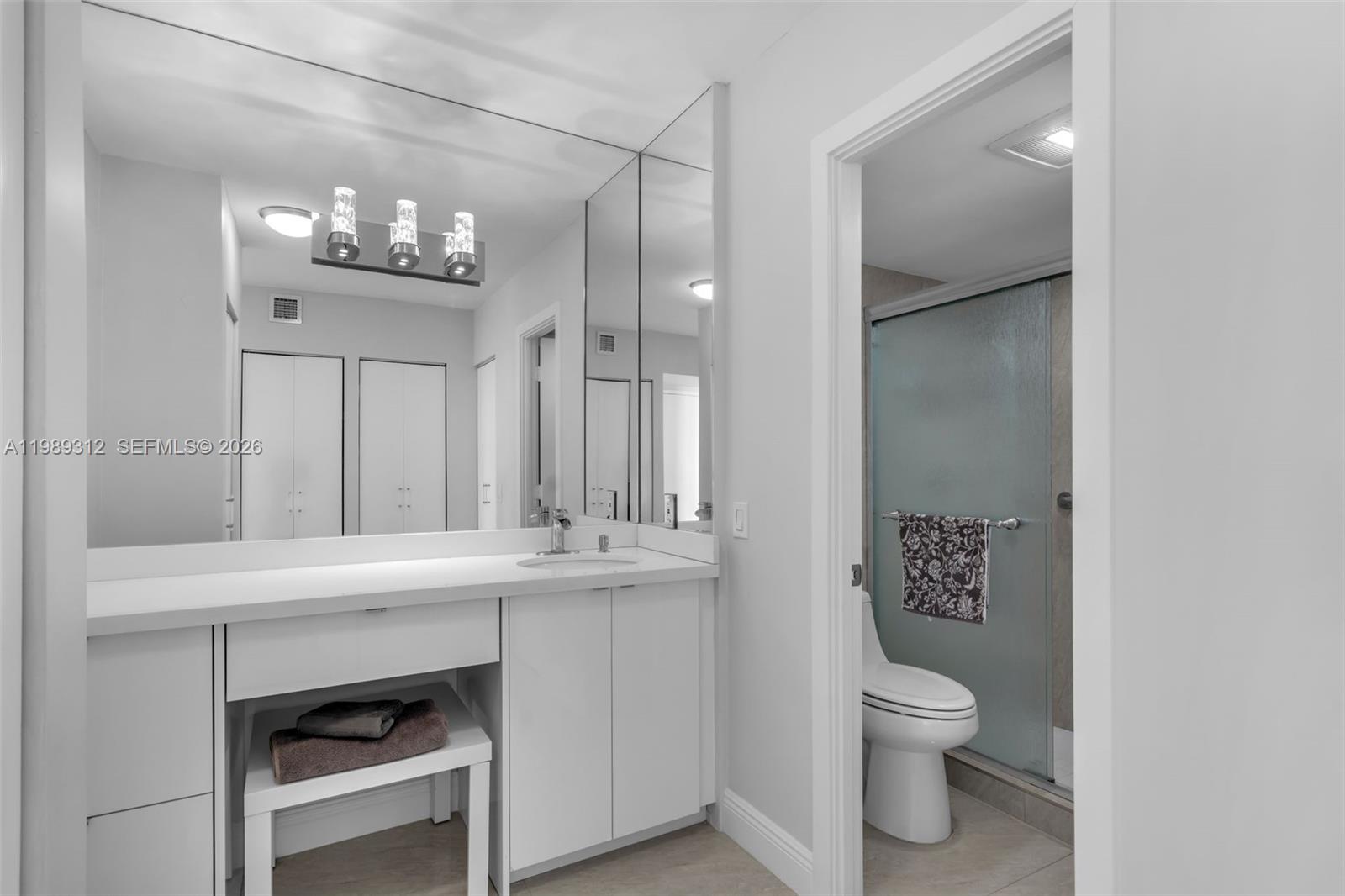 3731 N Country Club Dr #1427, Aventura FL 33180
