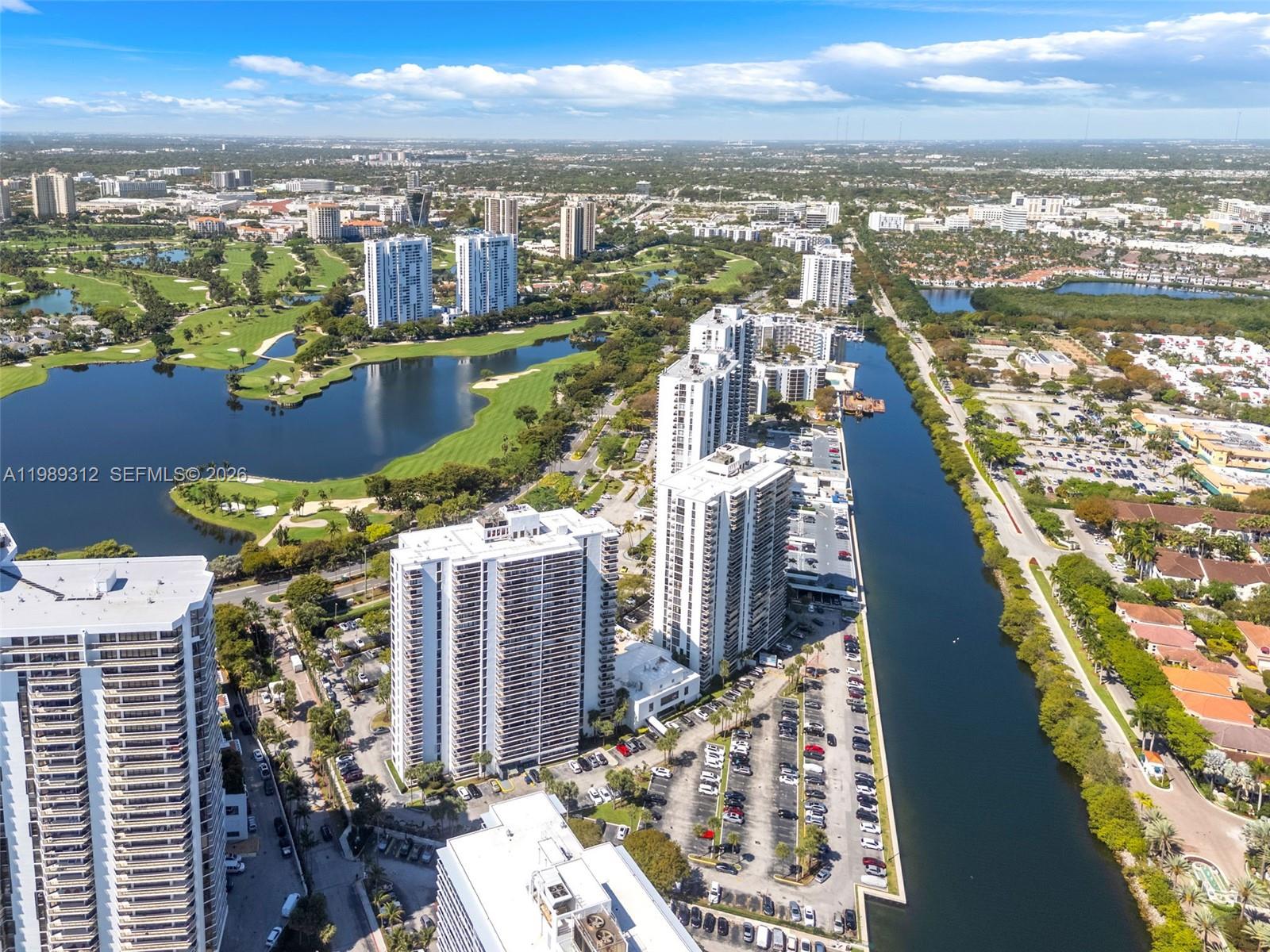 3731 N Country Club Dr #1427, Aventura FL 33180