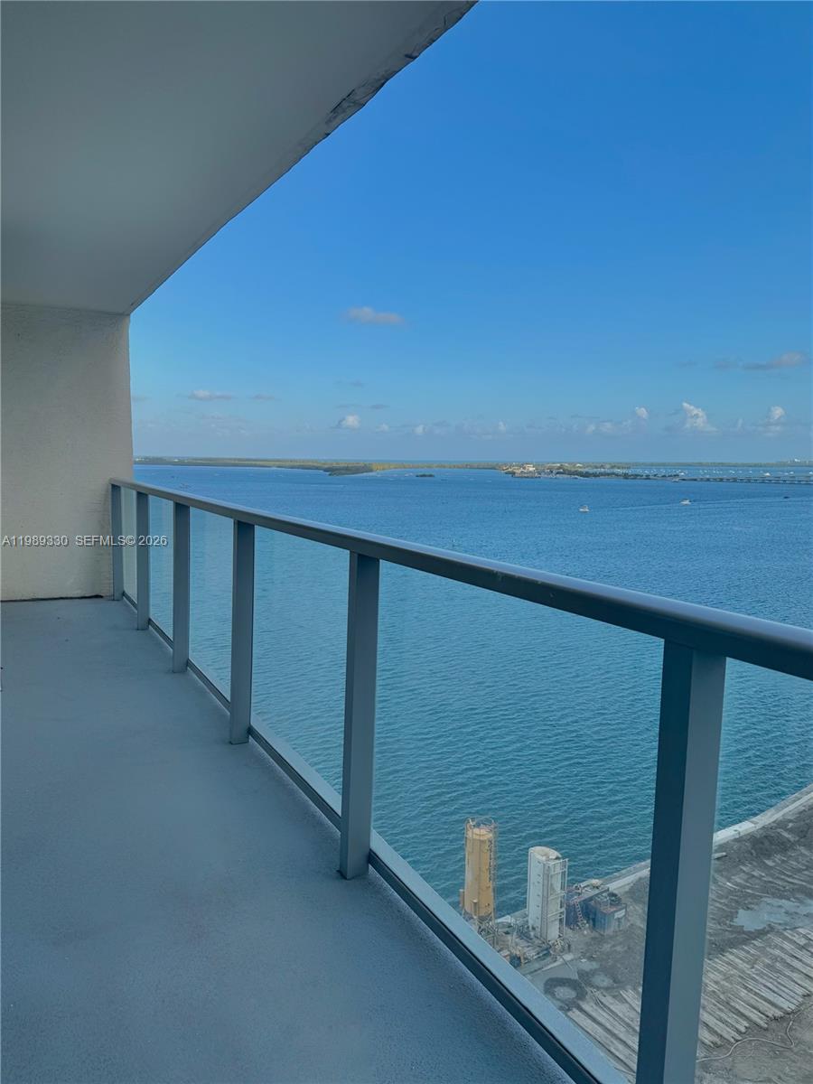 1155 Brickell Bay Dr #1705, Miami FL 33131