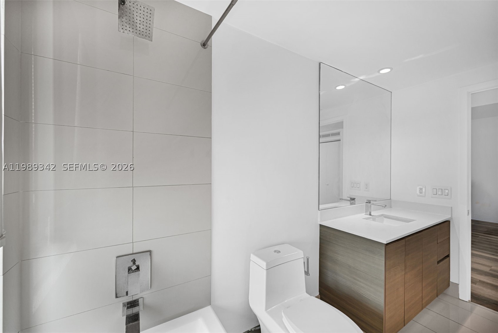 460 NE 28th St #601, Miami FL 33137
