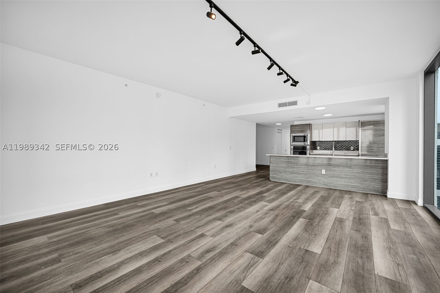 460 NE 28th St #601, Miami FL 33137