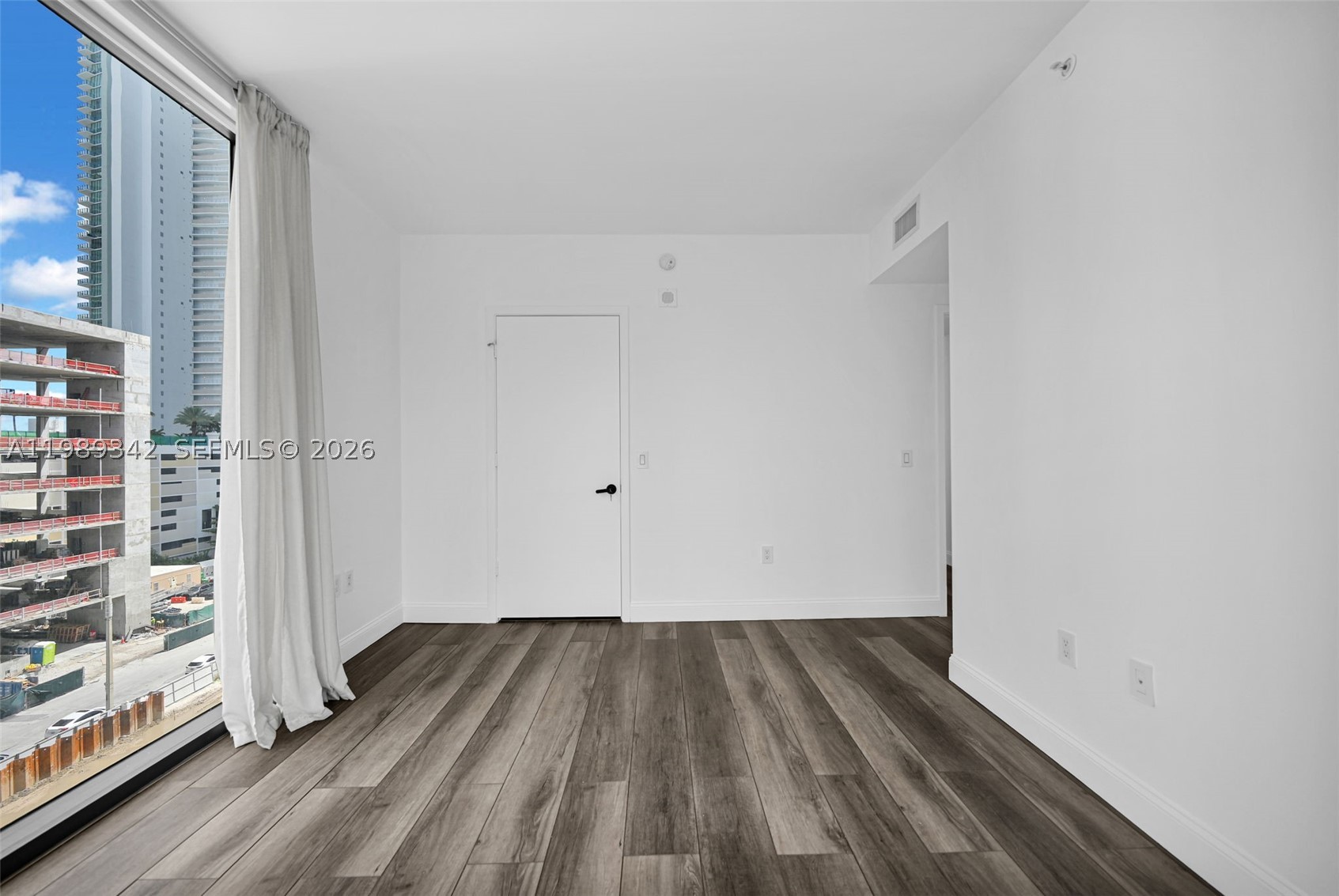 460 NE 28th St #601, Miami FL 33137