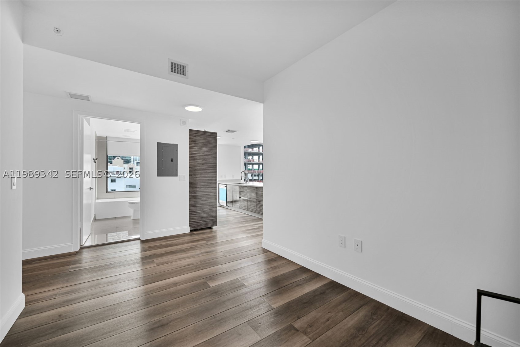 460 NE 28th St #601, Miami FL 33137