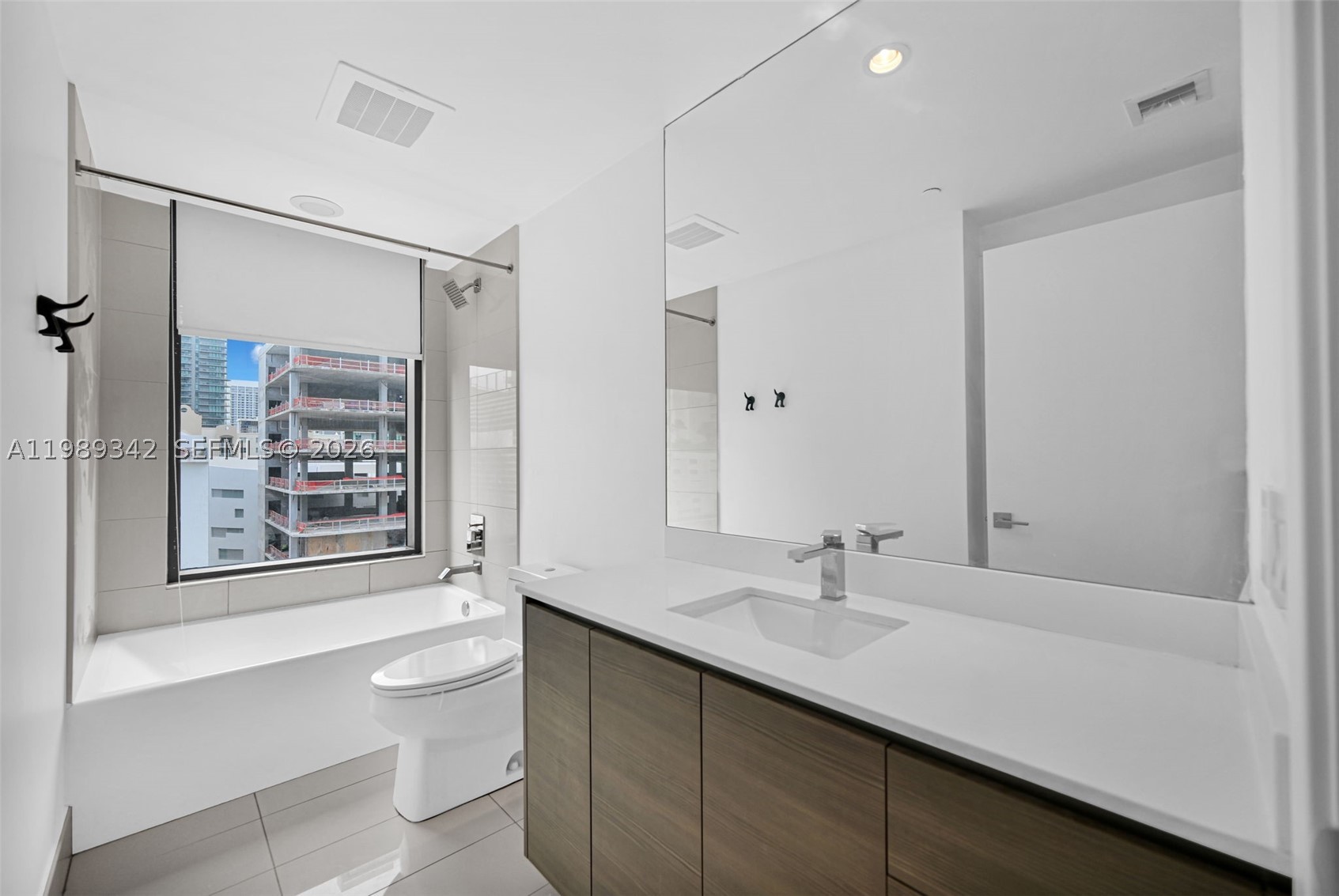 460 NE 28th St #601, Miami FL 33137