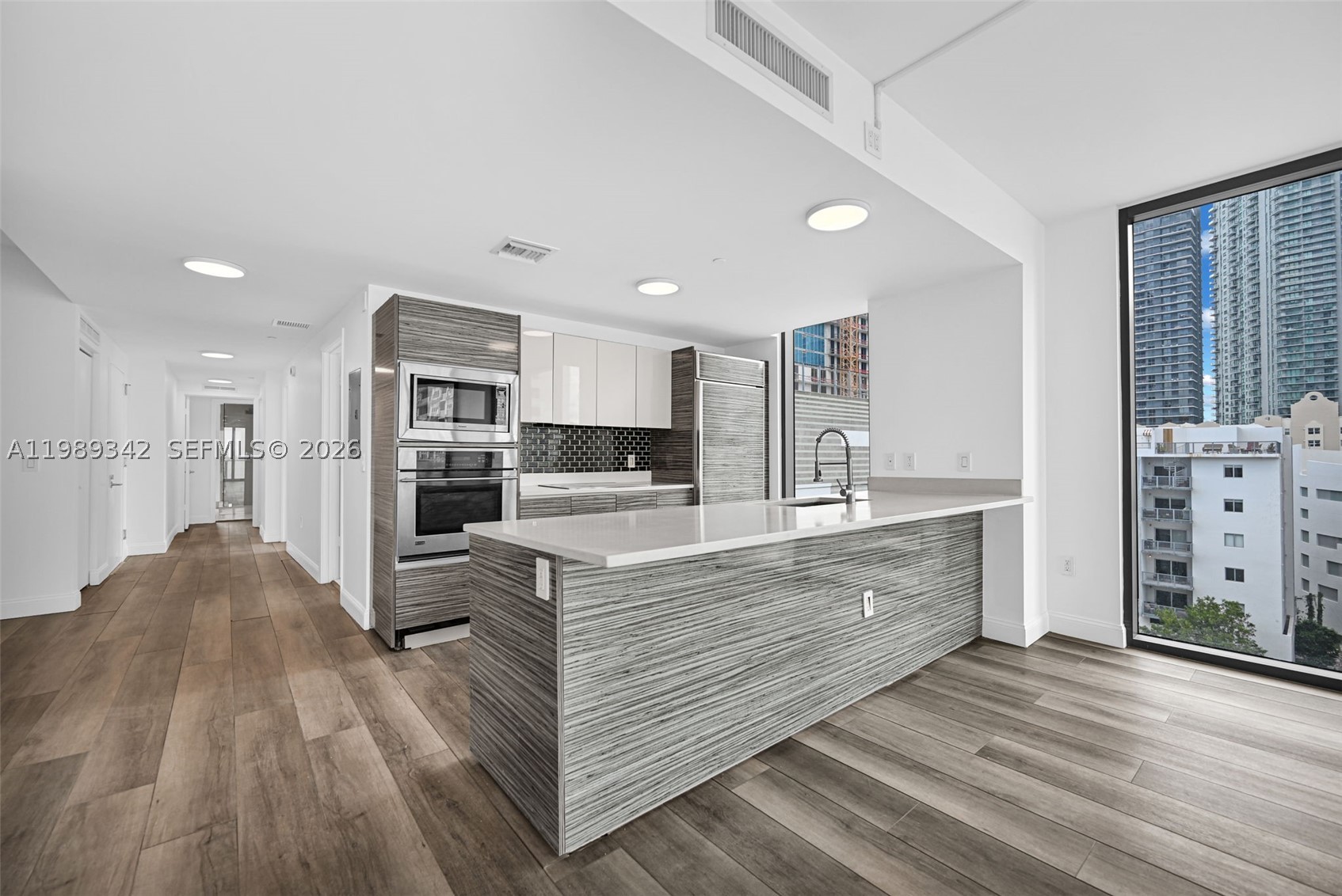 460 NE 28th St #601, Miami FL 33137