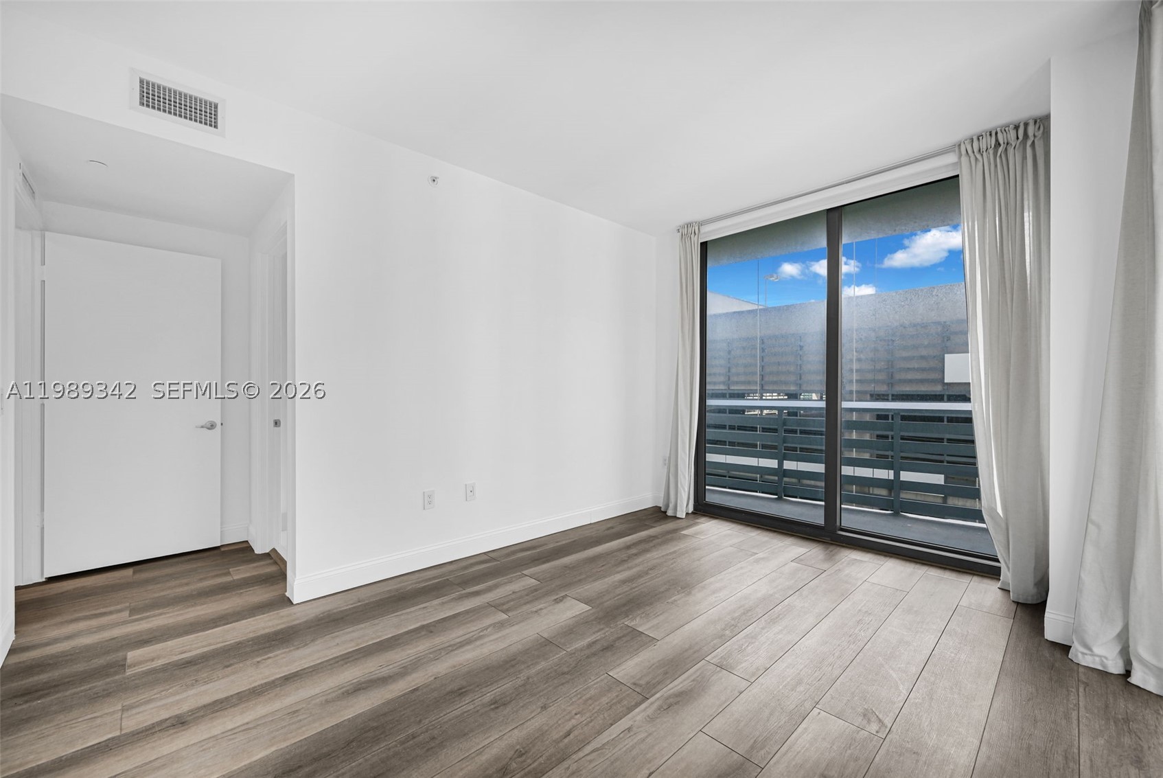 460 NE 28th St #601, Miami FL 33137