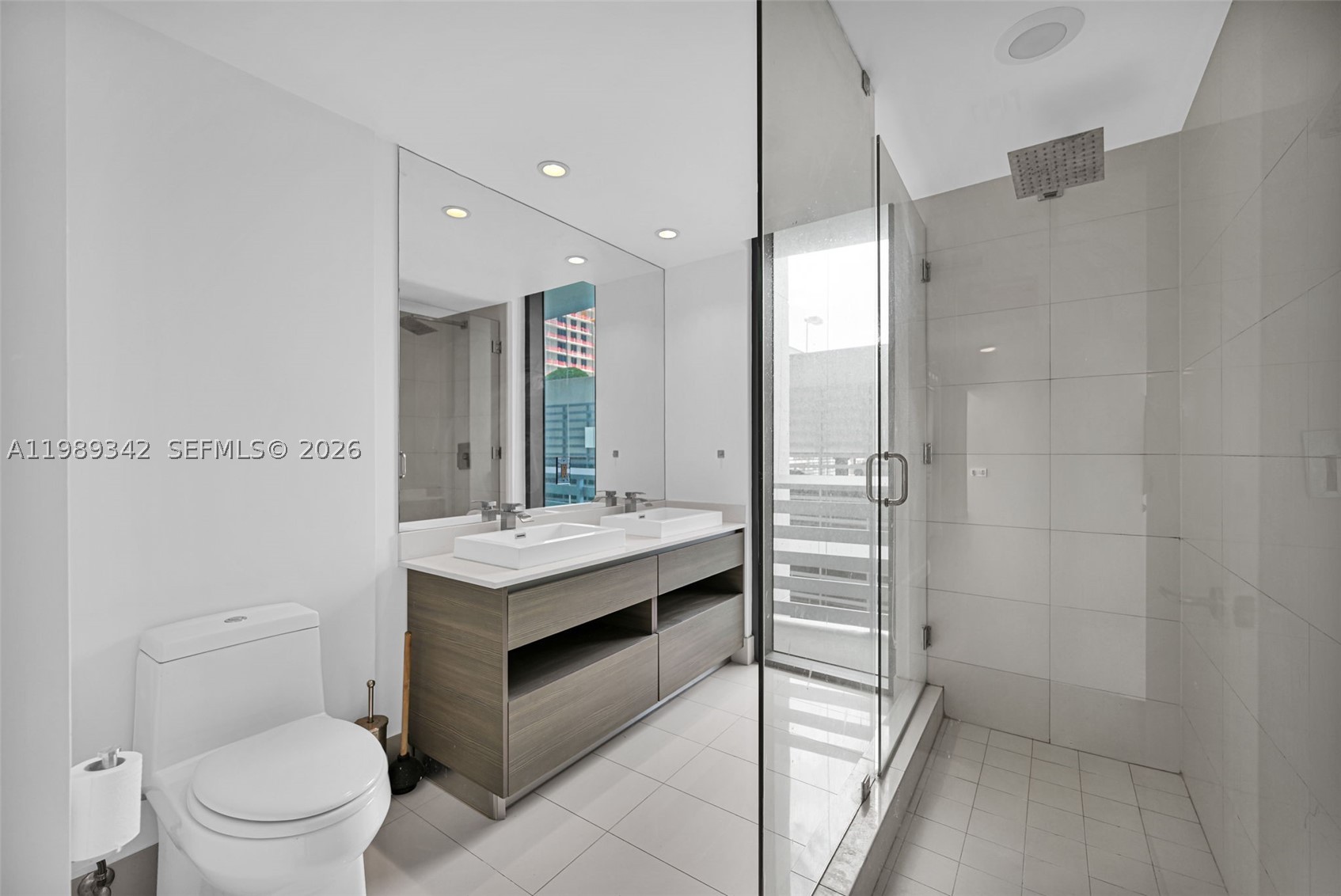 460 NE 28th St #601, Miami FL 33137