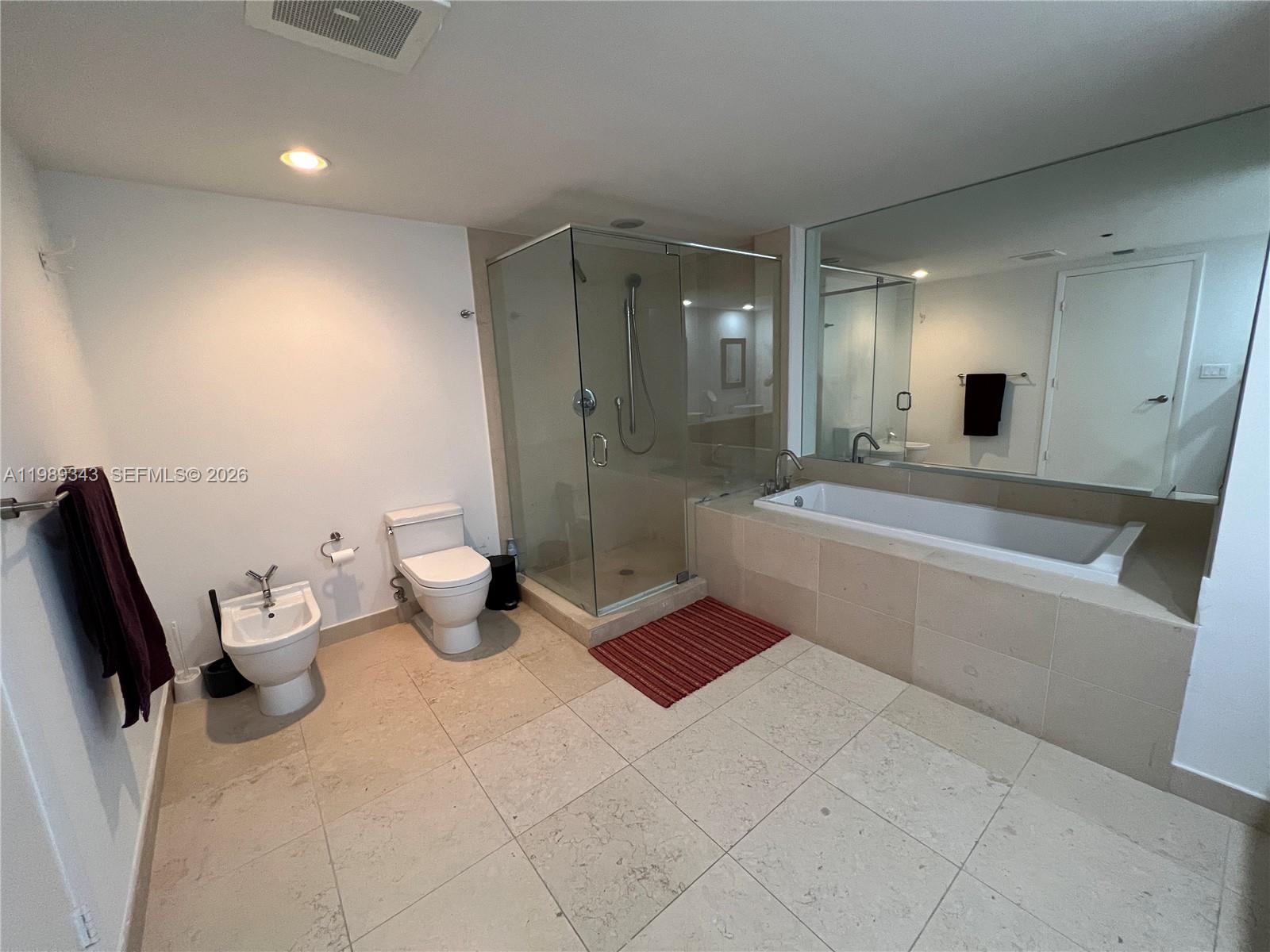 495 Brickell Ave #2401, Miami FL 33131