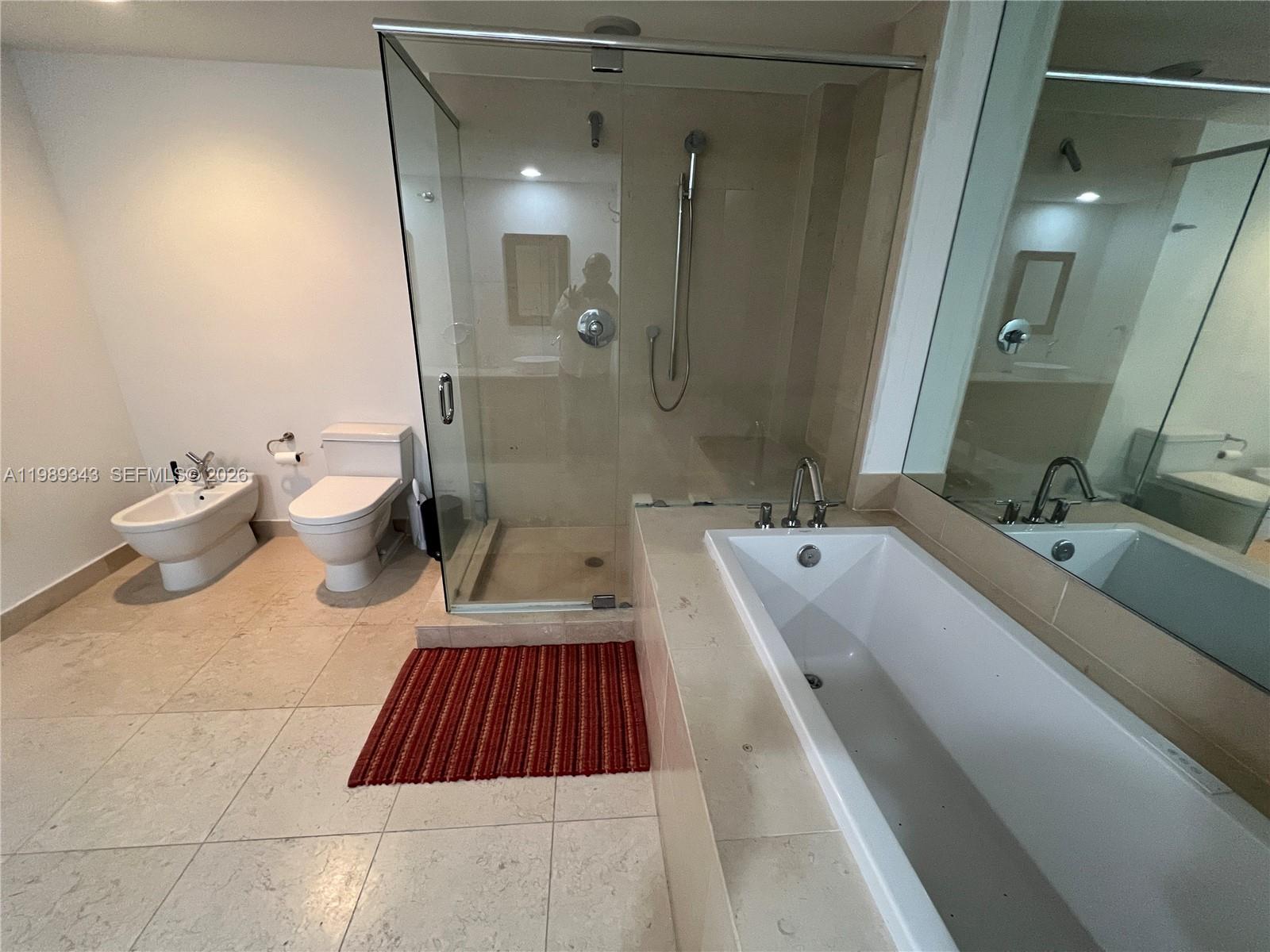 495 Brickell Ave #2401, Miami FL 33131