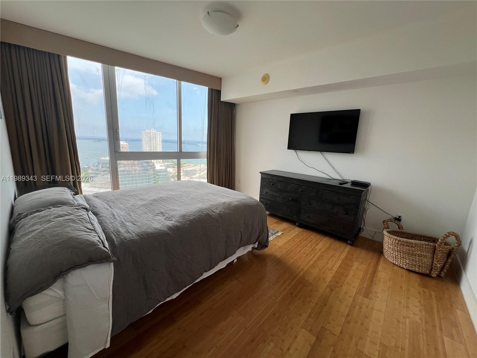 495 Brickell Ave #2401, Miami FL 33131