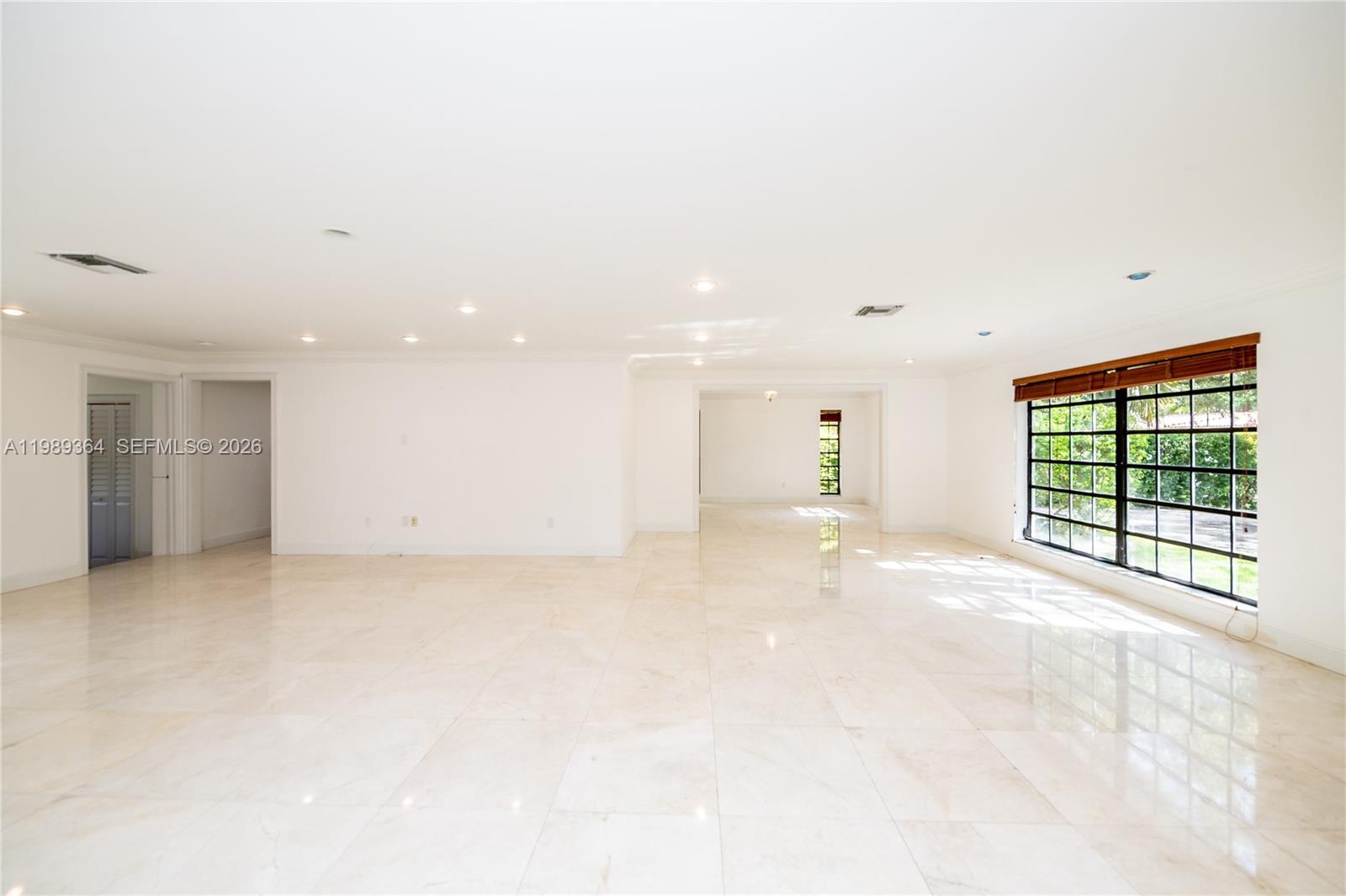 4160 Bay Point Rd, Miami FL 33137