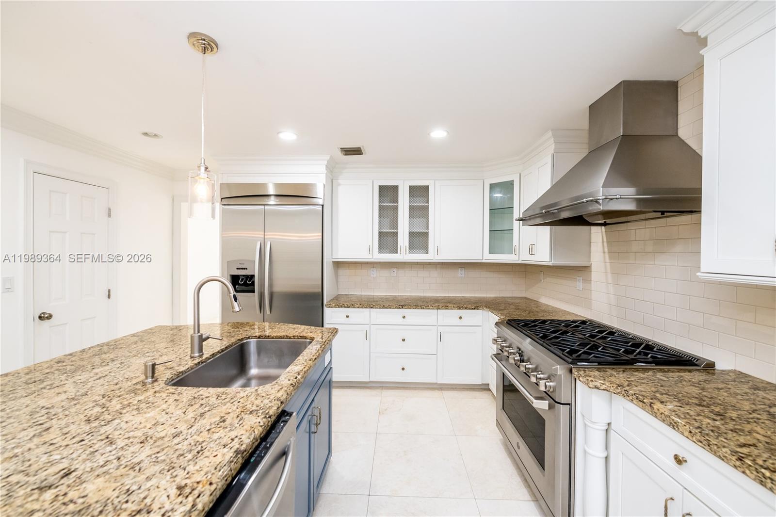 4160 Bay Point Rd, Miami FL 33137
