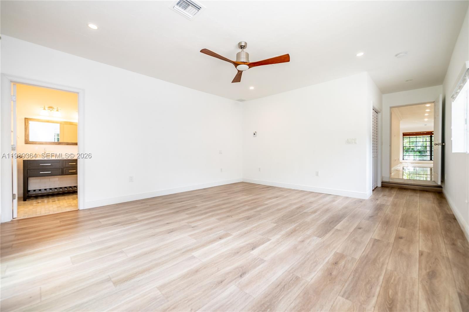 4160 Bay Point Rd, Miami FL 33137